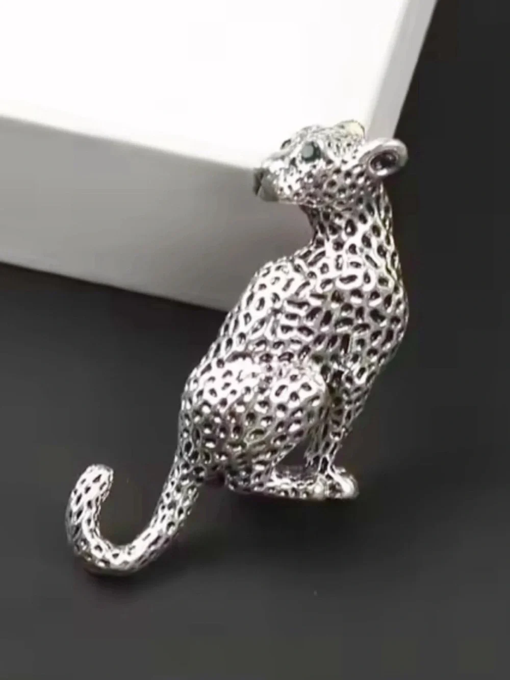 Fashion Jewelry Silver Leopard Pin Brooch